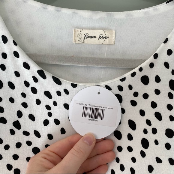 Black and White Dalmatian Dress - Picture 4 of 4